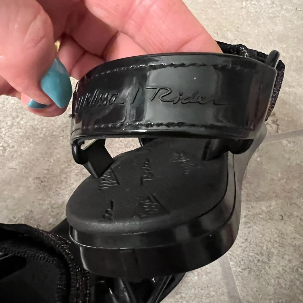 Mini Melissa Sandals - Picture 7 of 11